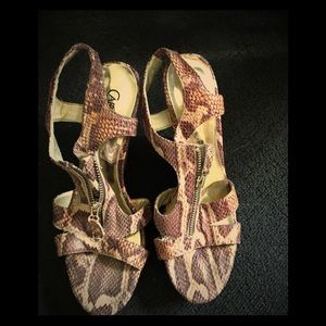 Carlos Santana Heels